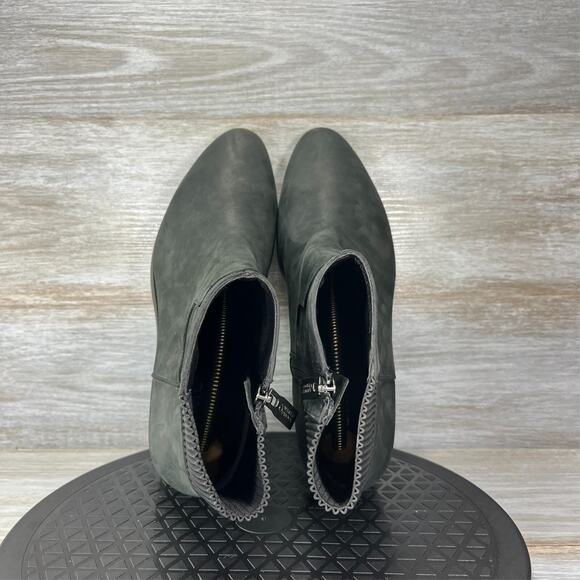 Vionic Women's Shantelle Black Leather Waterproof Zip Up Ankle Boots Size 9.5 - Picture 8 of 11